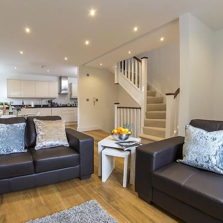 Finchley Central Luxury 3 Bed Triplex Loft Style Apartment Hendon Exteriör bild